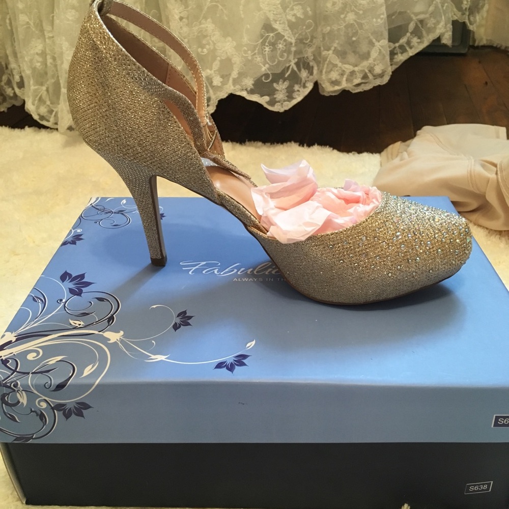 Fabulicious brand heels